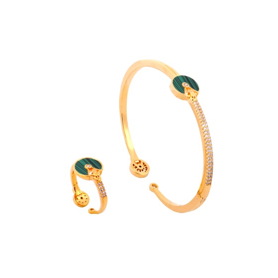 Bracelet with a ring plated in different colors of gold