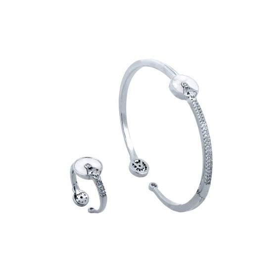 Bracelet with a ring plated in different colors of gold