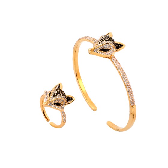 A gold-plated fox head bracelet and ring studded with colored zircon stones