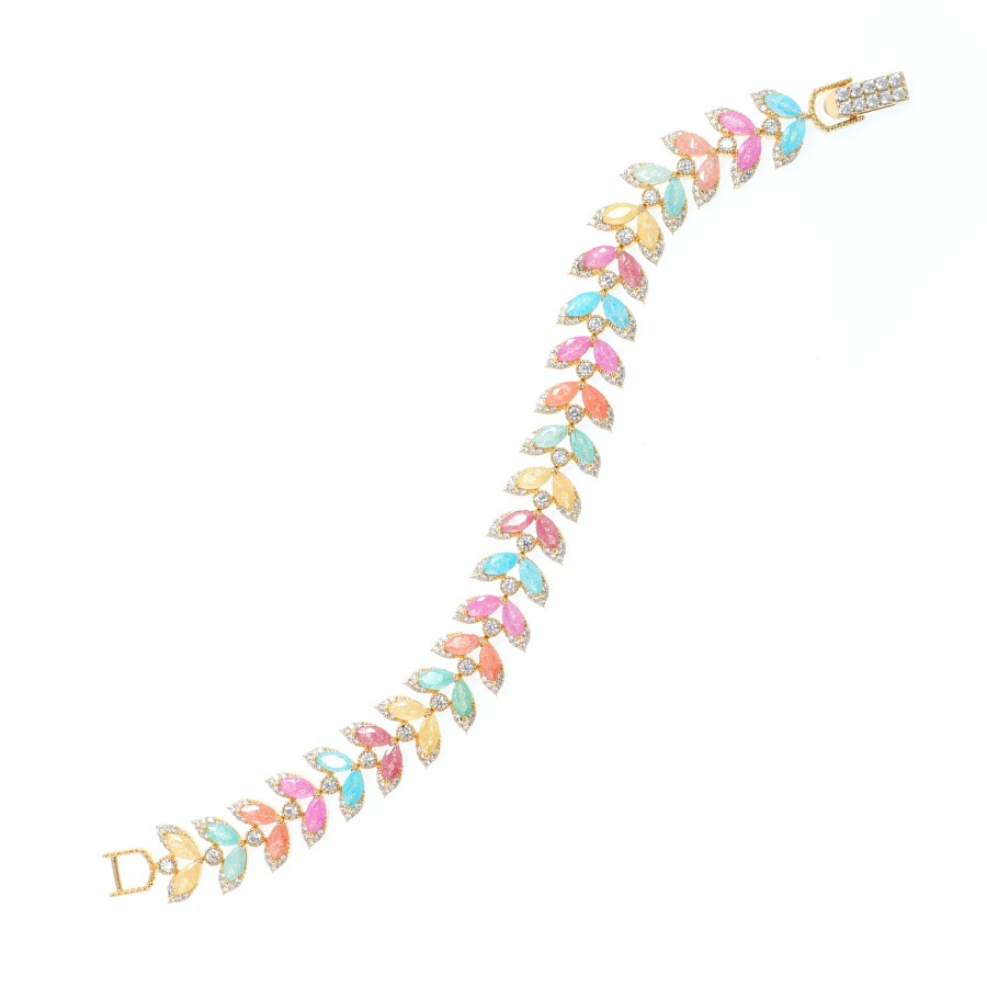 Bracelet Delicate gold-plated studded with zircon and cubic stones