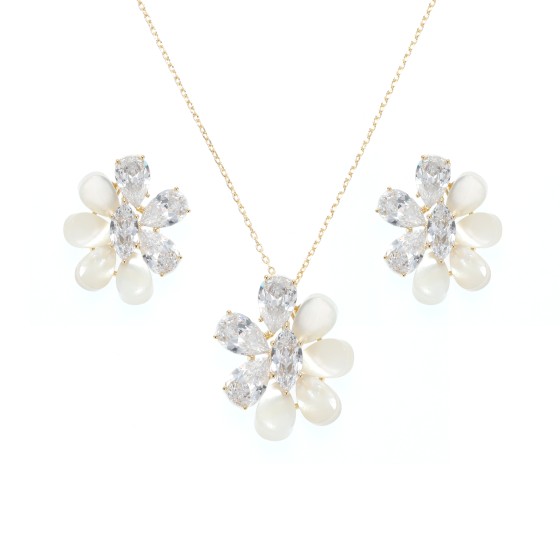 Small set delicate plated with gold,studded with zircon stones and whi