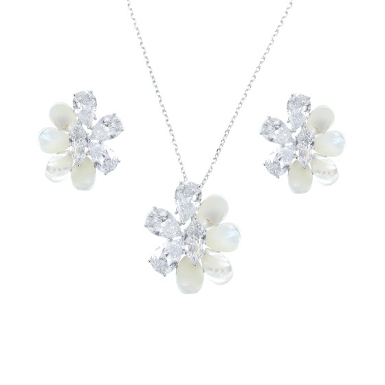 Small set delicate plated with gold,studded with zircon stones and white pearls